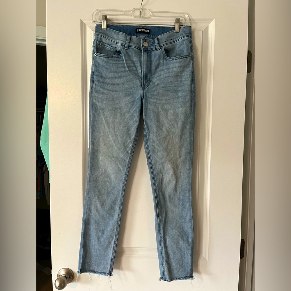 Express Ultimate Stretch Skinny Cropped Legging Jeans